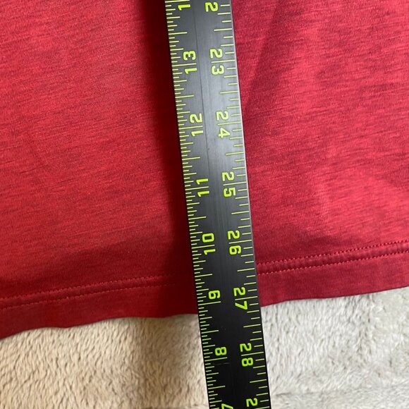 Travis Mathew Mens Polo Shirt Medium Red Pocket Flag Logo Short Sleeve Casual - Picture 3 of 11